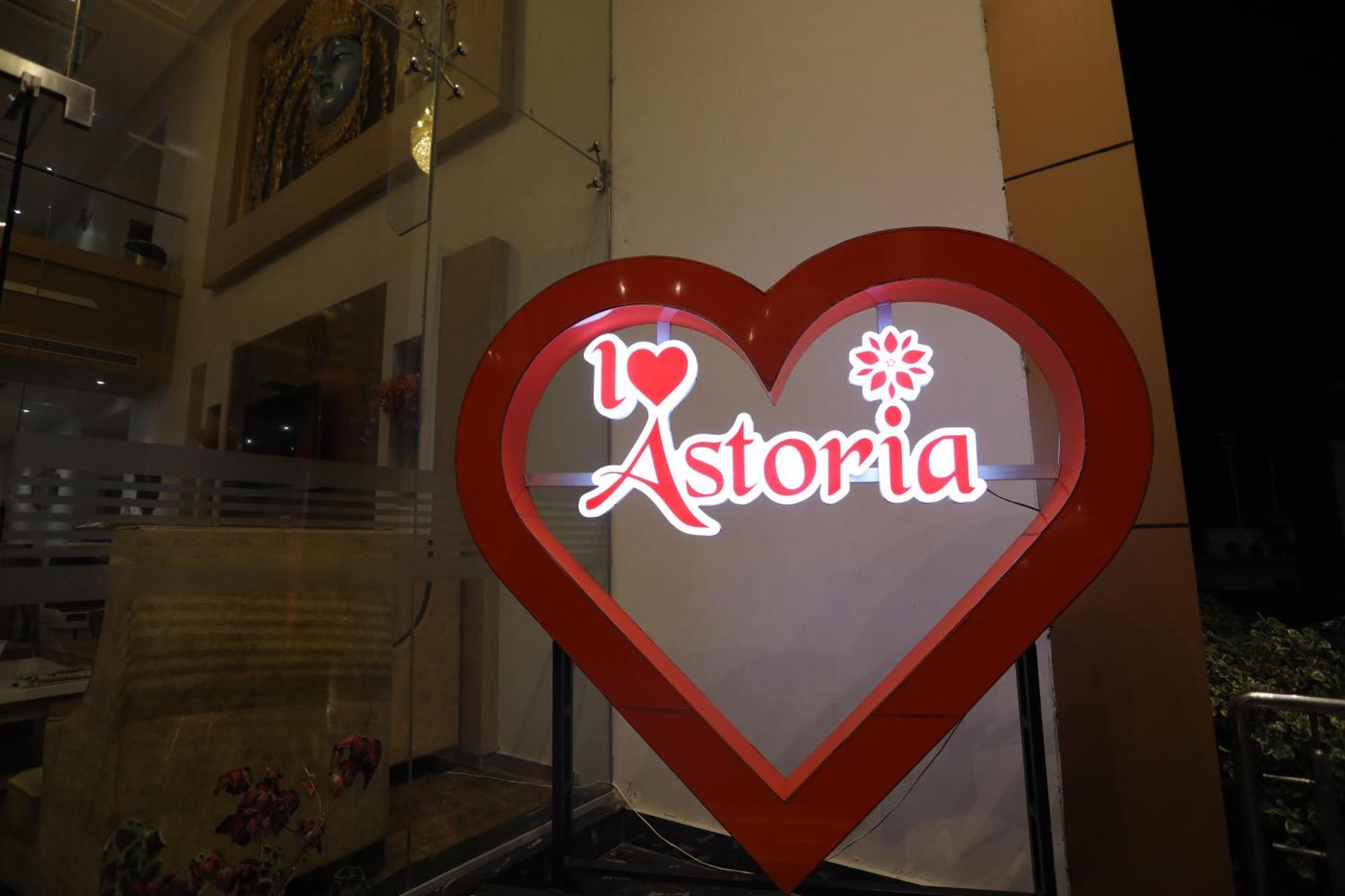 The Grand Astoria Somanth Hotel โสมนัส ภายนอก รูปภาพ